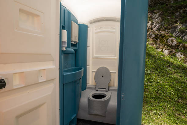 Best Portable toilet rental cost  in Frankston, TX